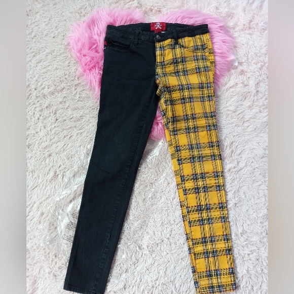 Y2k preview pics for mall goth lovers! Claim ur goodiez! MORE OTW! - Picture 13 of 16